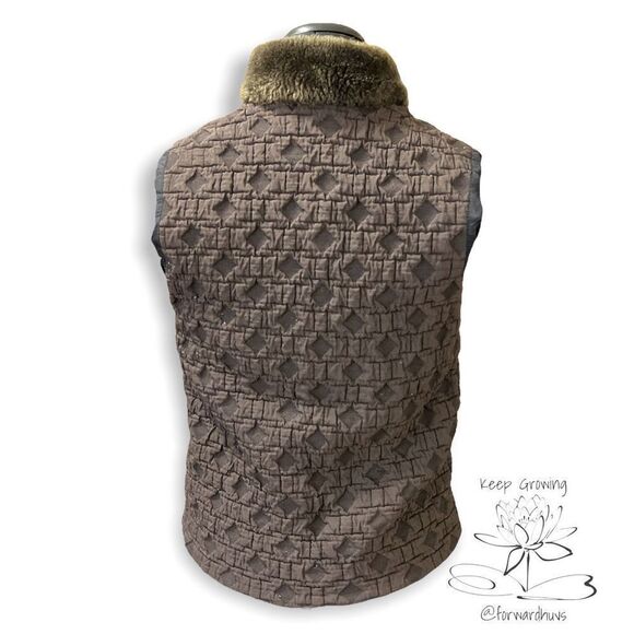 Marc Baxis Brown Vest with Faux Fur Collar Size Medium - Picture 5 of 11